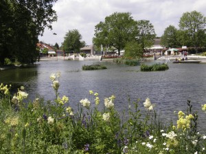 kurparksee_pr-300x225 Traditionelles Lichterfest in Bad Rappenau: Der Kurparksee leuchtet wieder